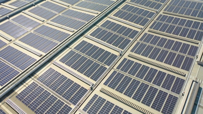 工厂太阳能光伏板