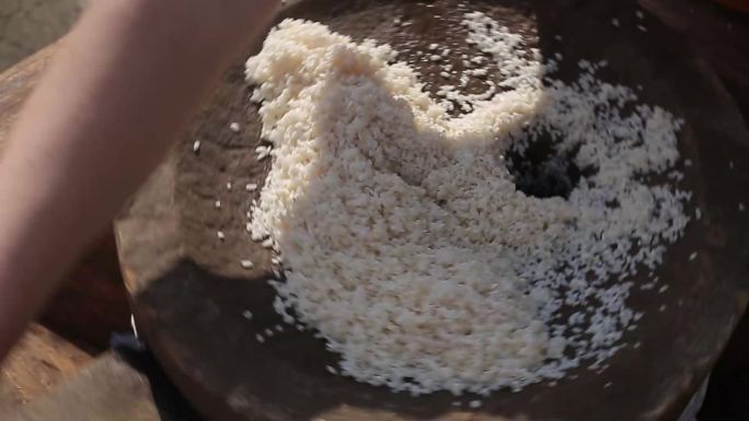 石磨磨粉石磨磨米粉磨米浆手工