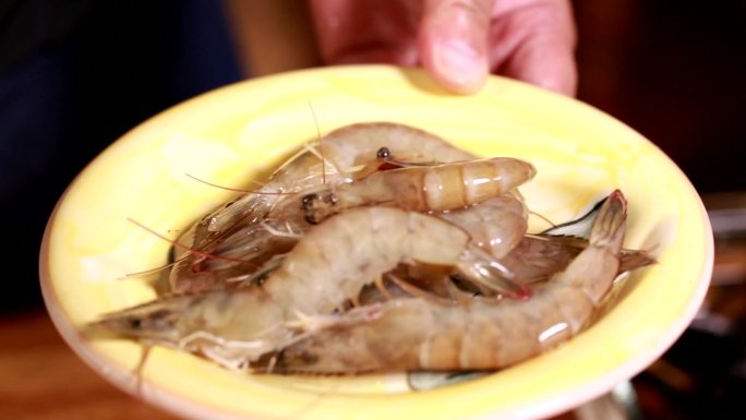 清洗皮皮虾处理虾爬子海鲜