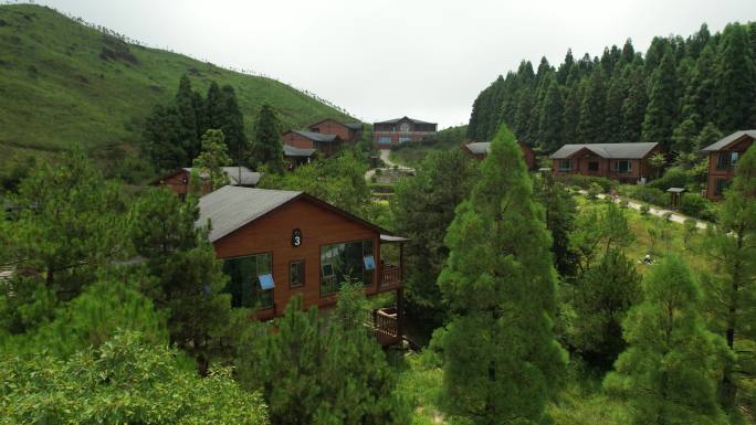 福建宁德市周宁仙风山森林木屋度假小屋