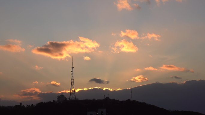 实拍天空 唯美朝霞日出东方 壮丽霞光