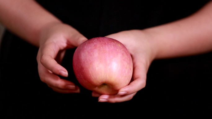 切苹果削苹果洗苹果处理水果 (2)