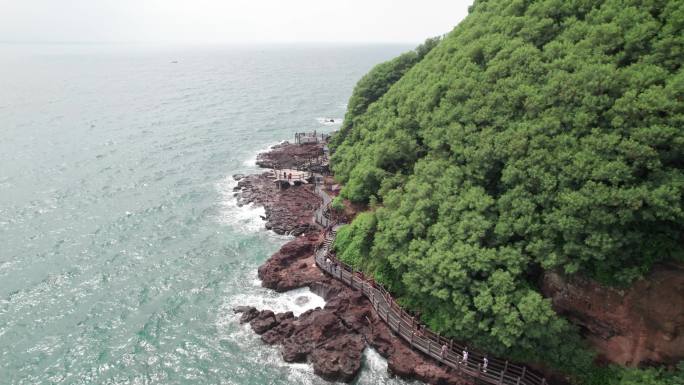 中国北海涠洲岛鳄鱼山栈道航拍