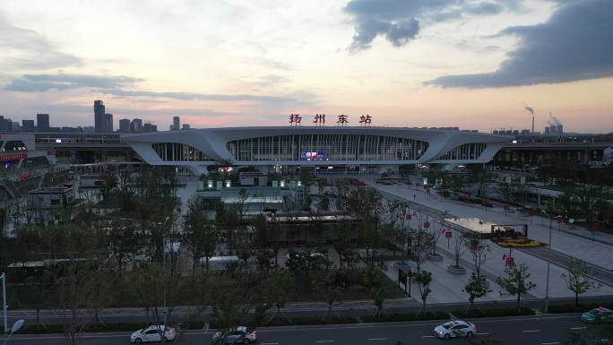 扬州东站夜景