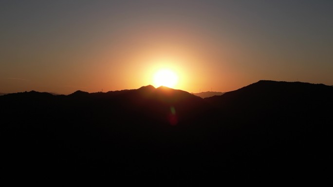 山脊线落日夕阳大气