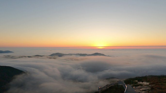 在东白山记录下的一次完整的云海日出