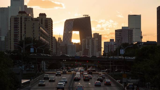 北京长安街央视日落光线变化 车流