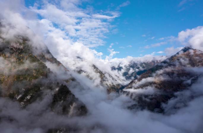 大山 秋色 云海延时