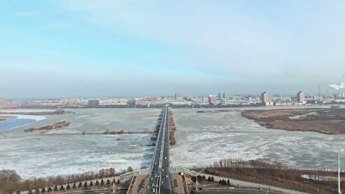 航拍松原市五色广场车流