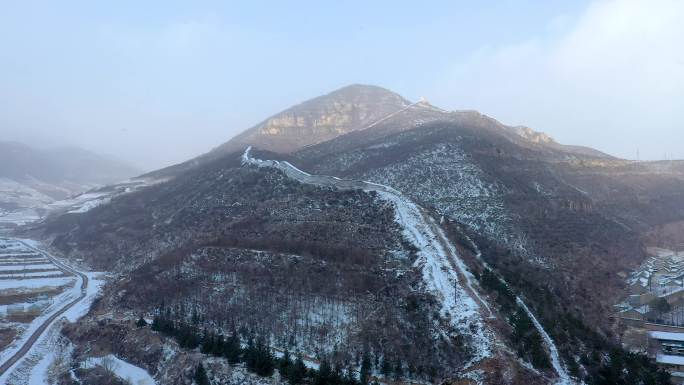 航拍山西岢岚宋长城雪景