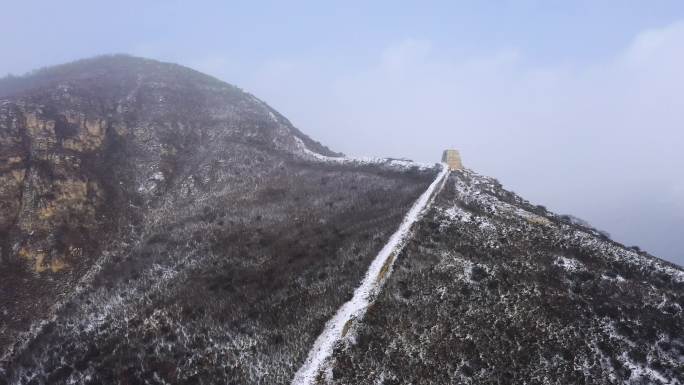 航拍山西岢岚宋长城雪景