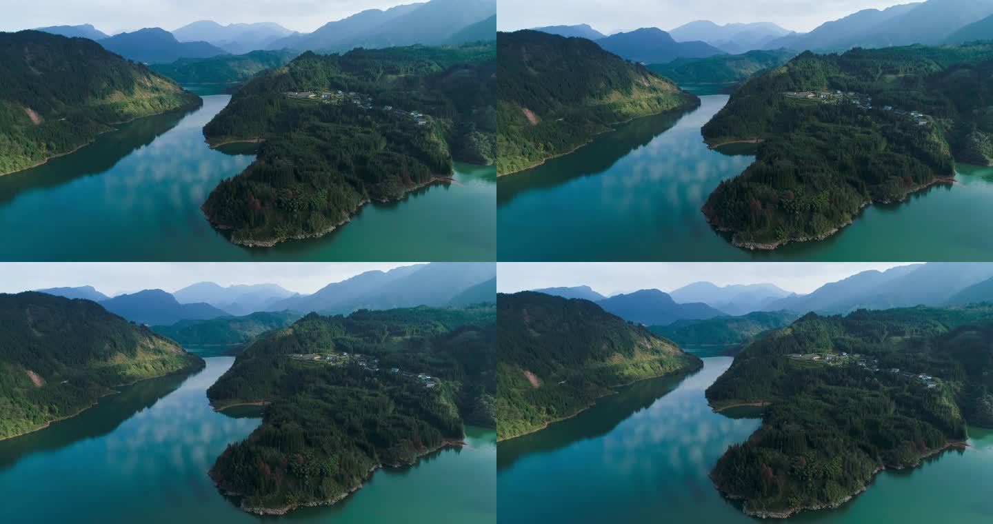 航拍四川瓦屋山景区雅女湖美丽风景