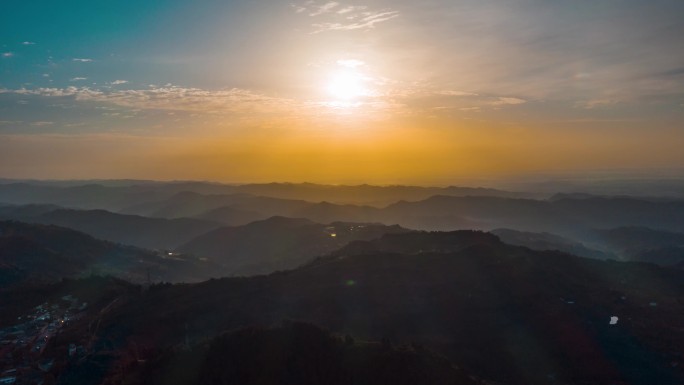 龙泉山_连绵山峰_日出_日景航拍延时