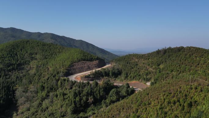 山区道路俯瞰赛道秋名山