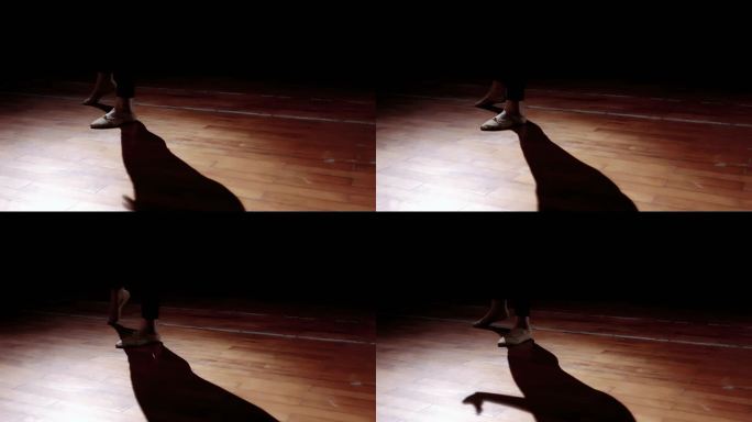 【4K】灯光下跳舞的女子脚