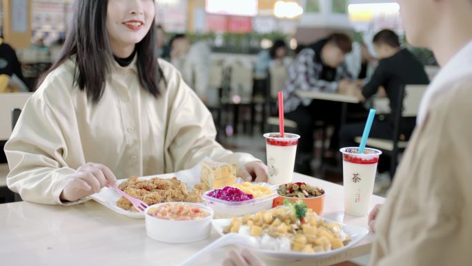 【4K】美女食堂吃饭用餐