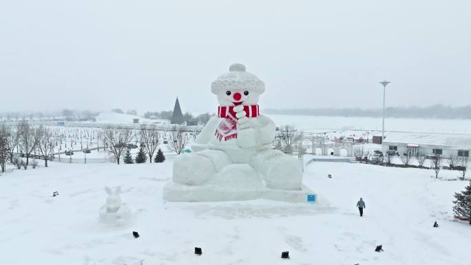 哈尔滨外滩雪人码头