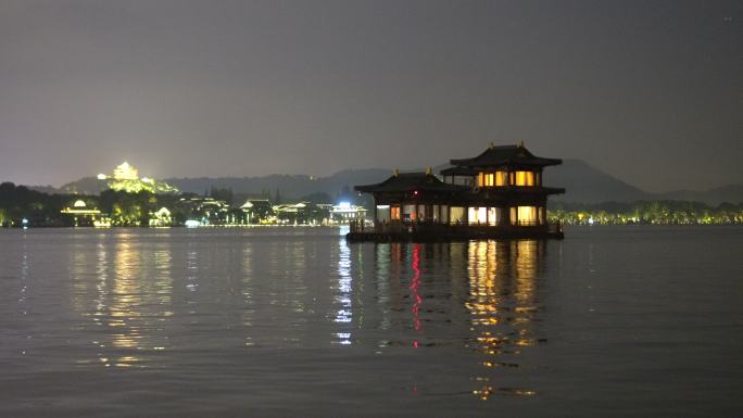 西湖的中式船西湖的中式船夜景湖泊