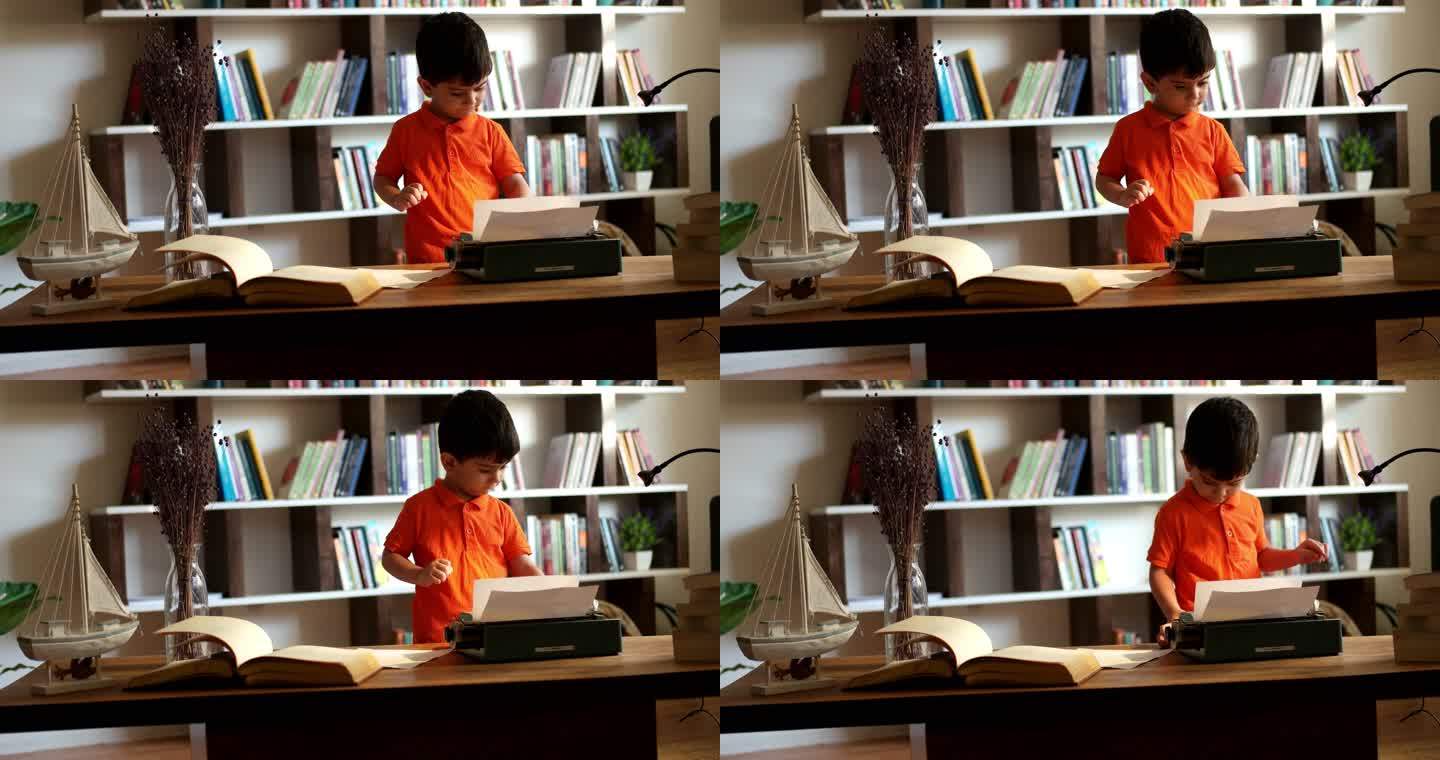 儿童用打字机图书馆阅览室小孩
