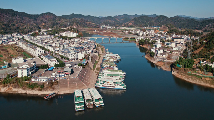 新安江山水画廊深渡