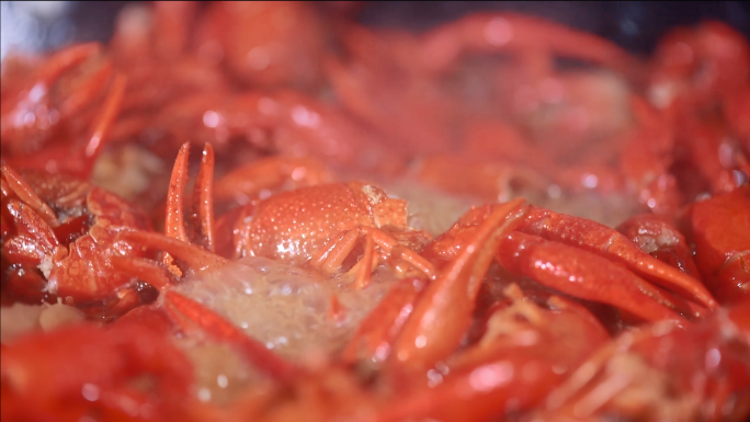 大众美食油焖小龙虾烹饪制作