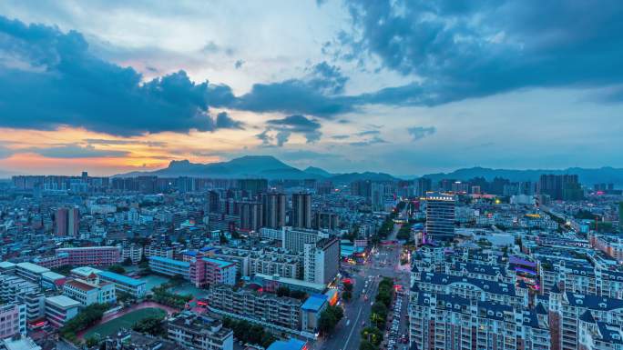 贵港中山路日转夜延时