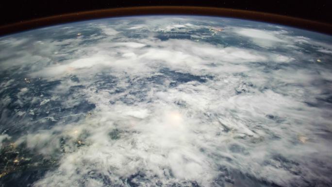 从太空看地球。真实视频。没有CGI。从国际空间站拍摄