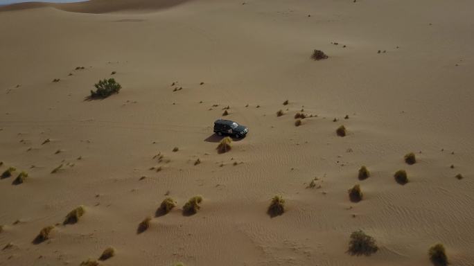 沙漠航拍敦煌沙漠越野车自驾游戈壁滩无人区