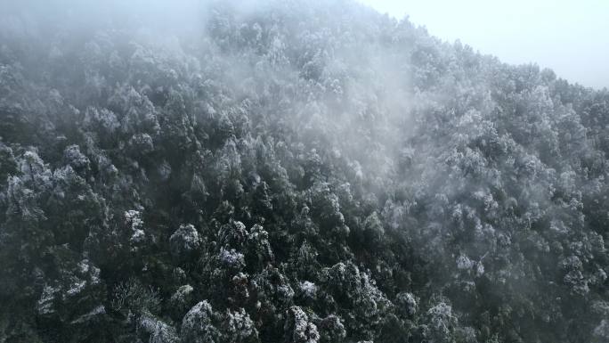 贺州姑婆山雾凇雪景航拍