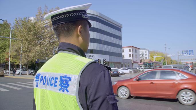 十字路口交警站岗