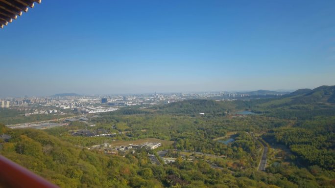 塔顶远眺南京城市及远山