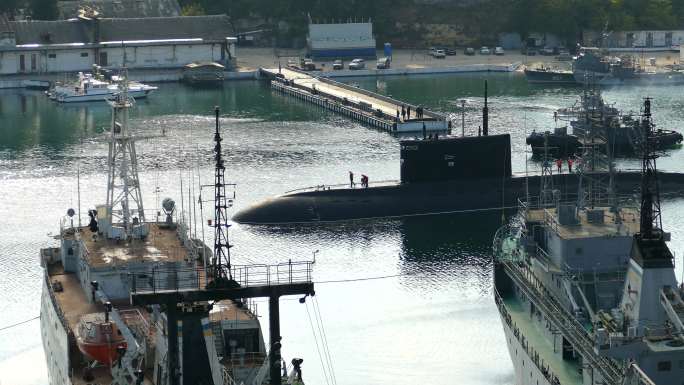 “黑洞”潜艇项目核潜艇航母航空母舰大国武