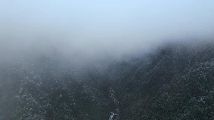 广西贺州姑婆山雾凇雪景航拍