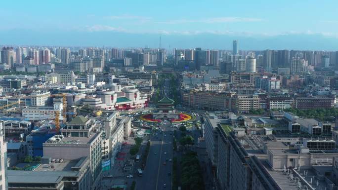 西安钟楼航拍晴空万里好天气