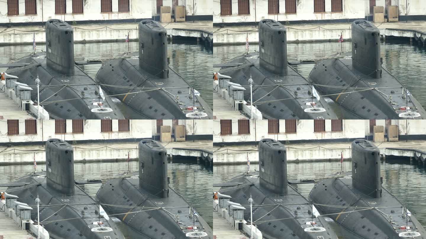 码头上的潜艇军事基地战争