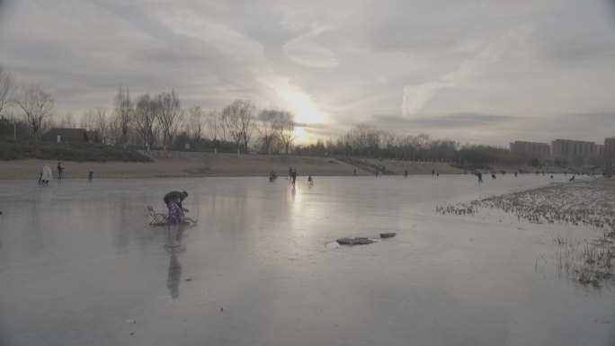 冬季公园滑冰