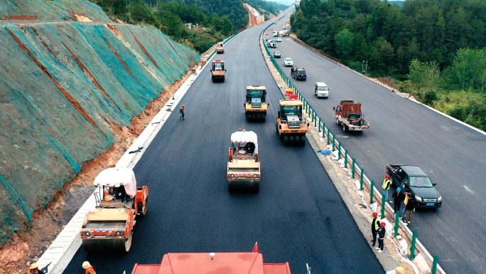 高速公路沥青路面施工