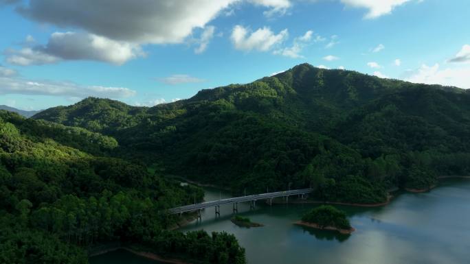 水库山景航拍4K