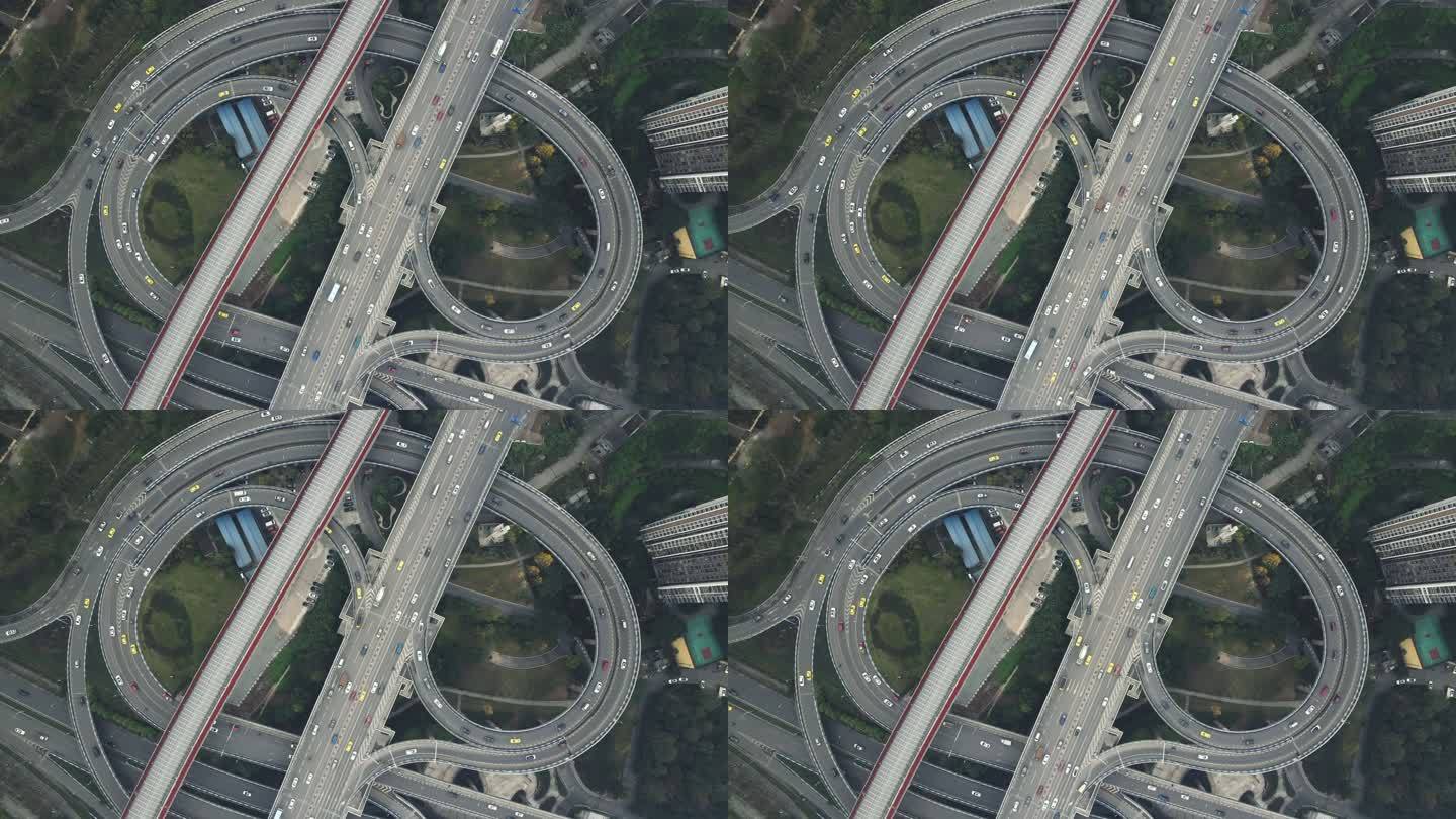 复杂天桥和繁忙交通鸟瞰图