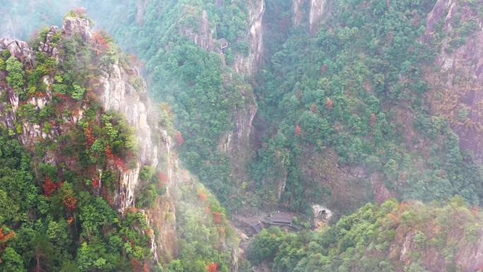 天台莲花村公路起飞慢慢扣拍琼台峡谷底部