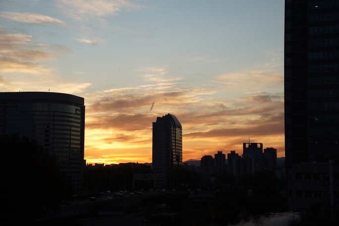 城市日落，日转夜延时