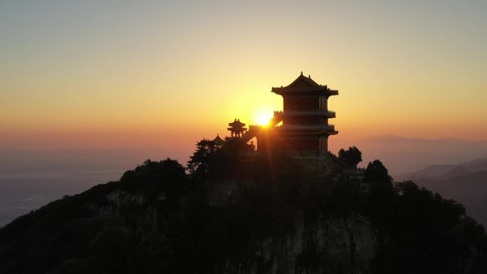 航拍陕西西安秦岭南五台景区日出云海仙境