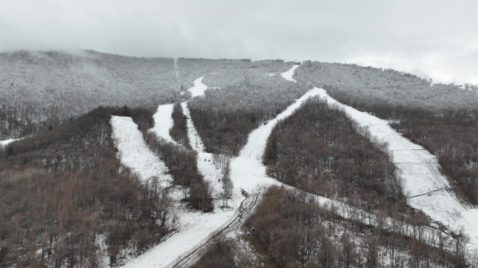 航拍北大湖滑雪场