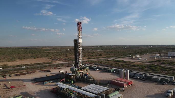 新墨西哥州西部、德克萨斯州西部、石油和天然气行业的钻井平台