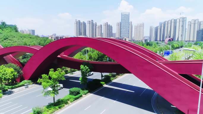 长沙梅溪湖中国结步行桥10