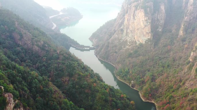 天台琼台仙谷冬季八仙湖航拍