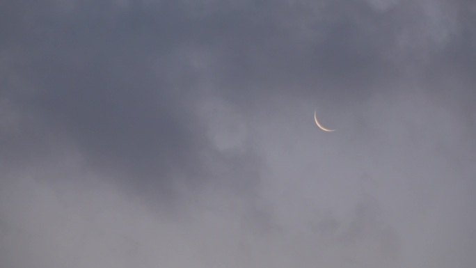 月亮月牙月夜月升玄月云遮月