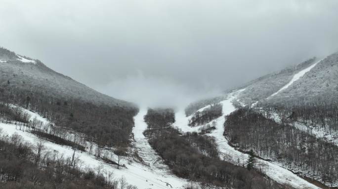 航拍北大湖滑雪场