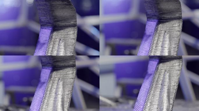 室内制造设施中金属3D打印铝物体的缓慢倾斜拍摄