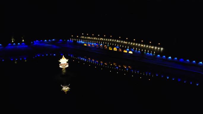 航拍九江市庐山芦林湖夜景